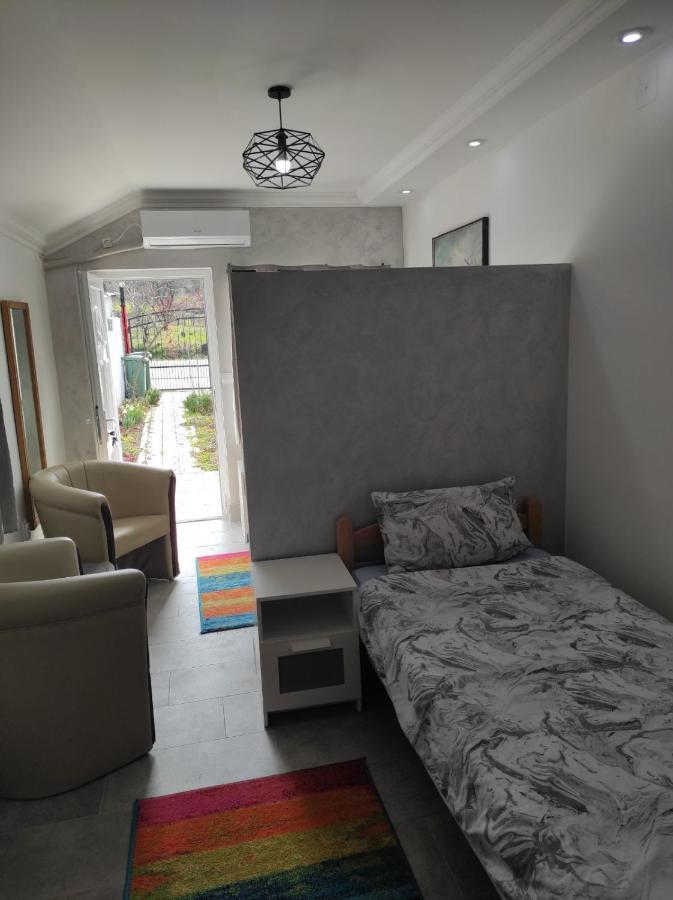 Vila Mila Riverside Apartments Smederevo Eksteriør billede