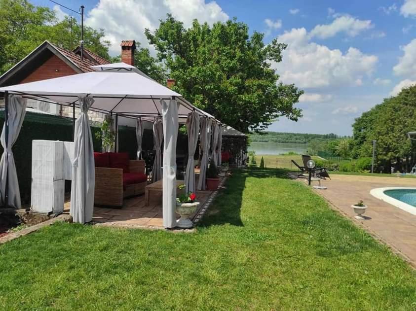 Vila Mila Riverside Apartments Smederevo Eksteriør billede