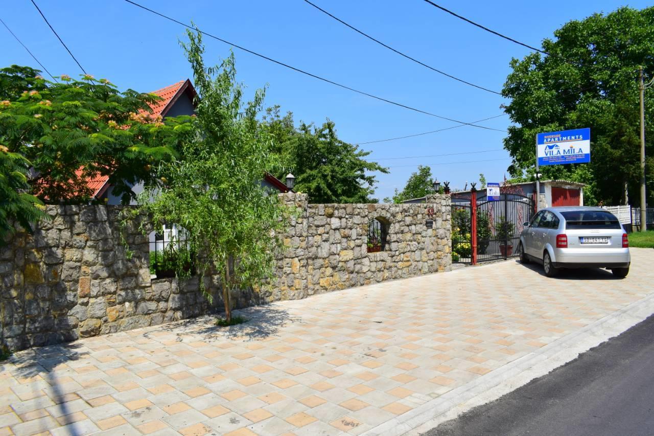 Vila Mila Riverside Apartments Smederevo Eksteriør billede